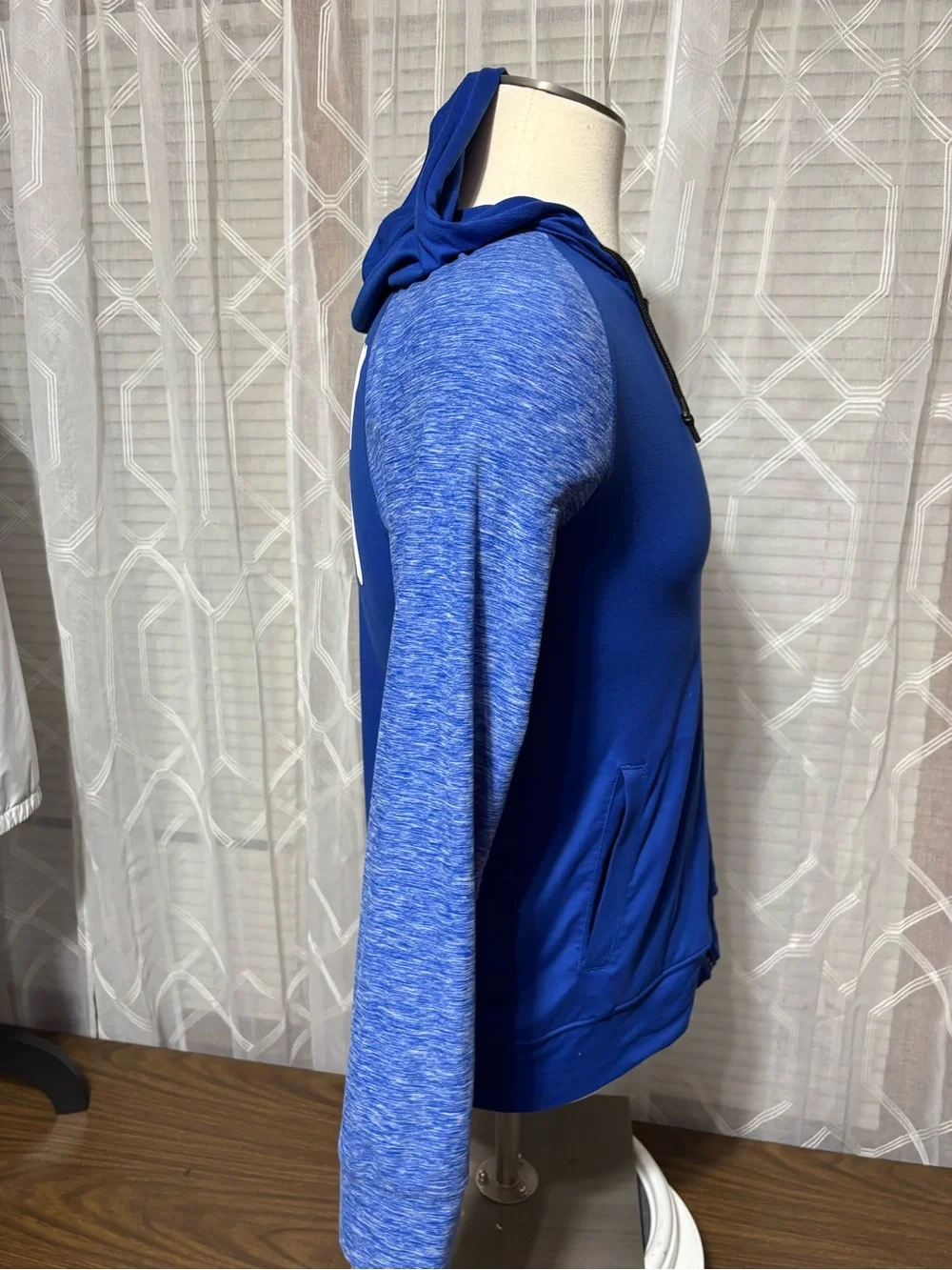 Indianapolis Colts Blue Zip Hoodie with White Horseshoe Logo size Med Fanatics